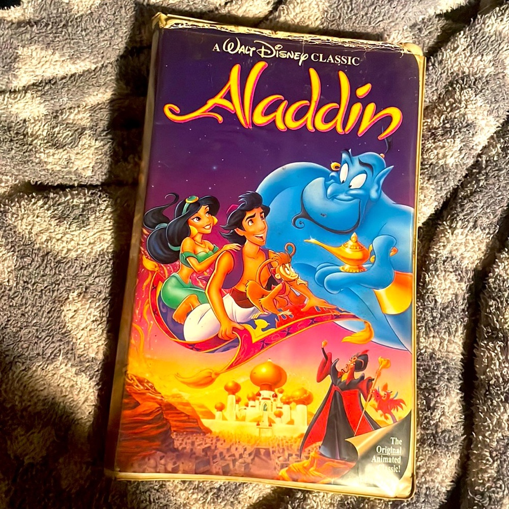 Black diamond aladdin VHS preowned classic rare limited Disney movie vintage